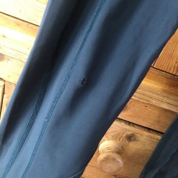 Lululemon Size 4 Jewel Tone Blue Leggings‎ Athletic Side Leg Pockets Gym FLAWED - Picture 3 of 9